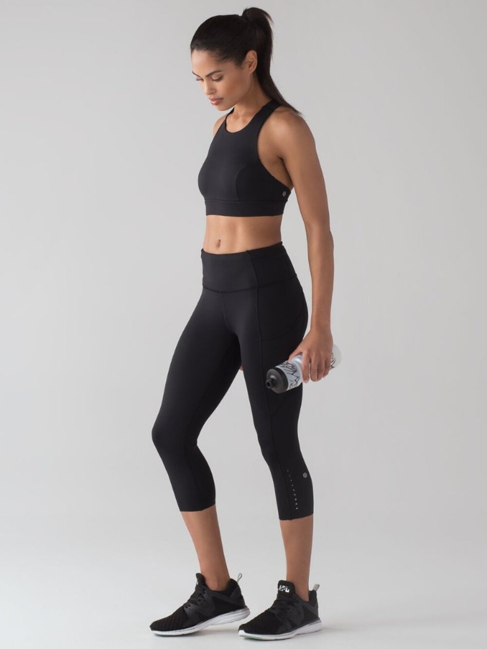 Lululemon Fast & Free Crop 19" Black Size 8